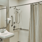 Pochwyty dla niepełnosprawnych łazienkowe pionowe i poziome
